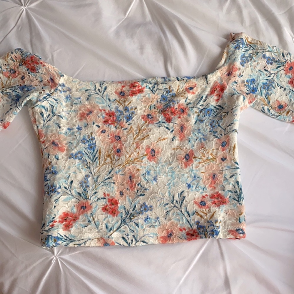 Hollister crop top